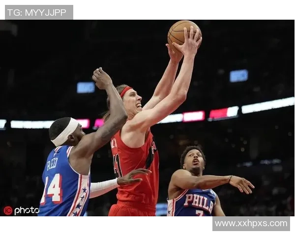 马克西狂砍31分助力76人客场逆袭猛龙展现强大实力